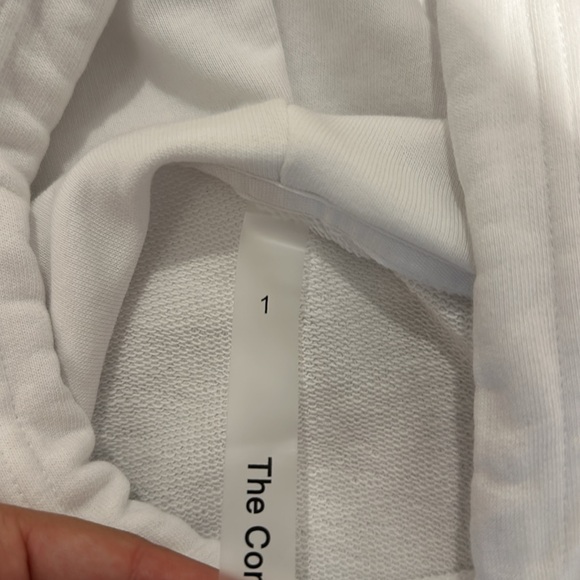 The Constant cropped hoodie - Picture 2 of 3